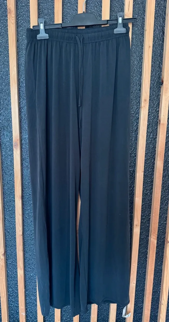 Pantalon large en jersey Boohoo – Taille 40 – Neuf avec étiquette - Décontracté - Idéal été - photo numéro 3