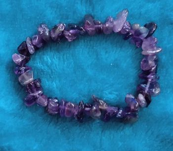 Bracelet 18 cm en véritable pierre améthyste