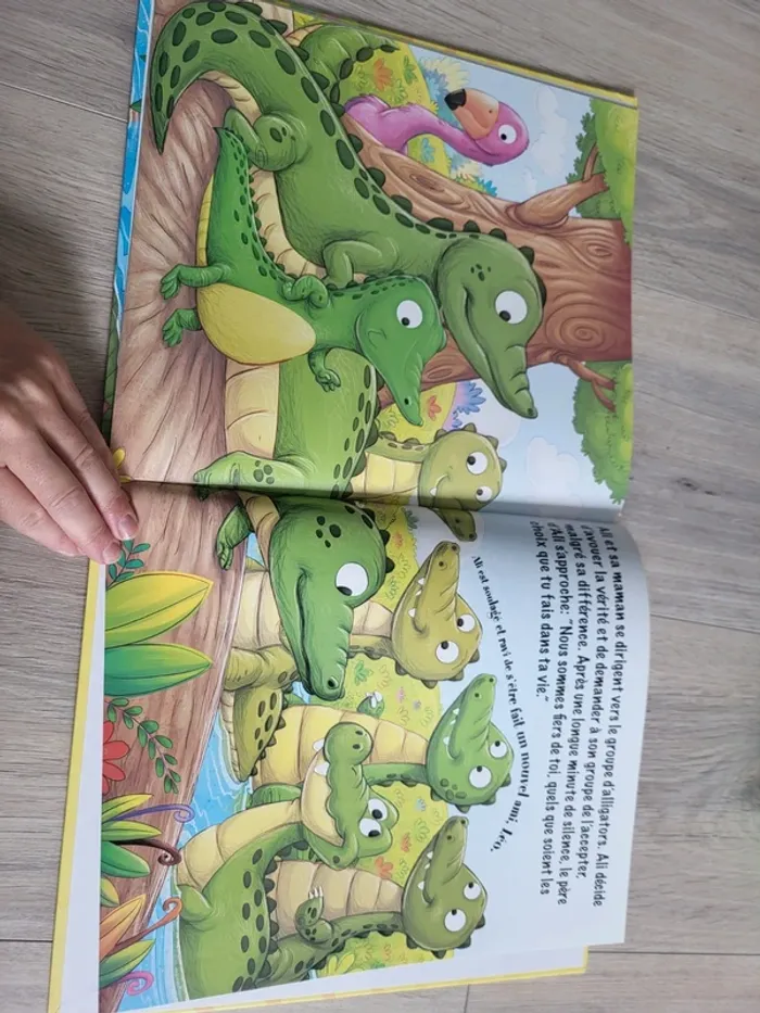 Lot de quatre grands livres - photo numéro 2