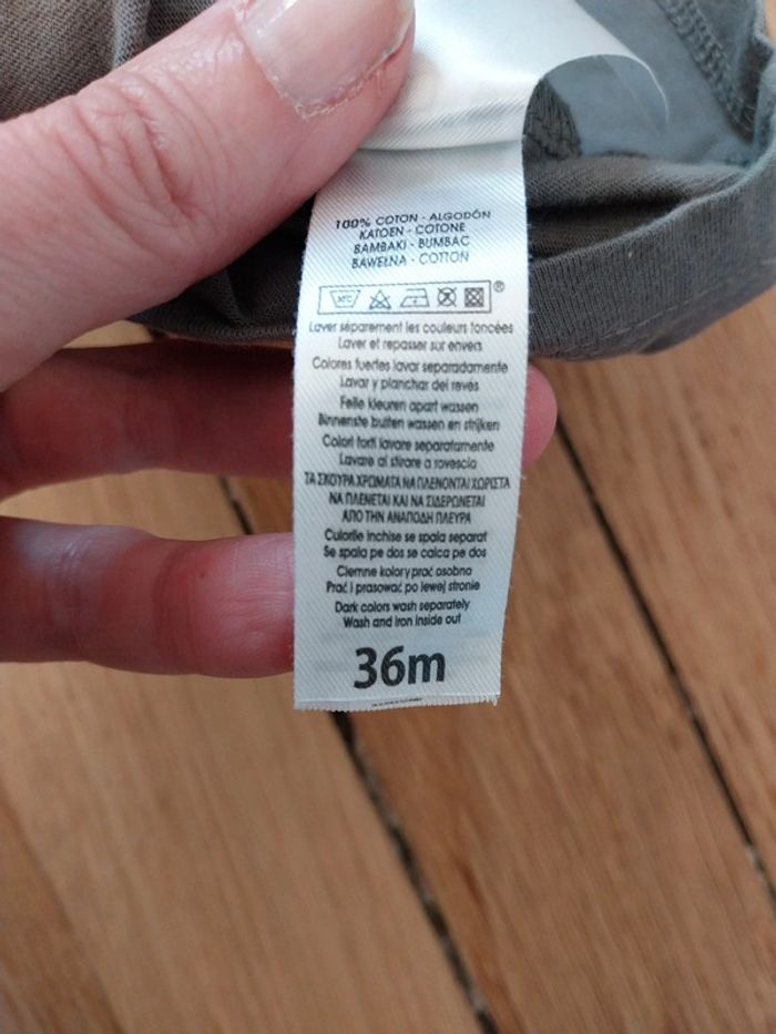 T-shirt gris avec scooter (36M) - photo numéro 5