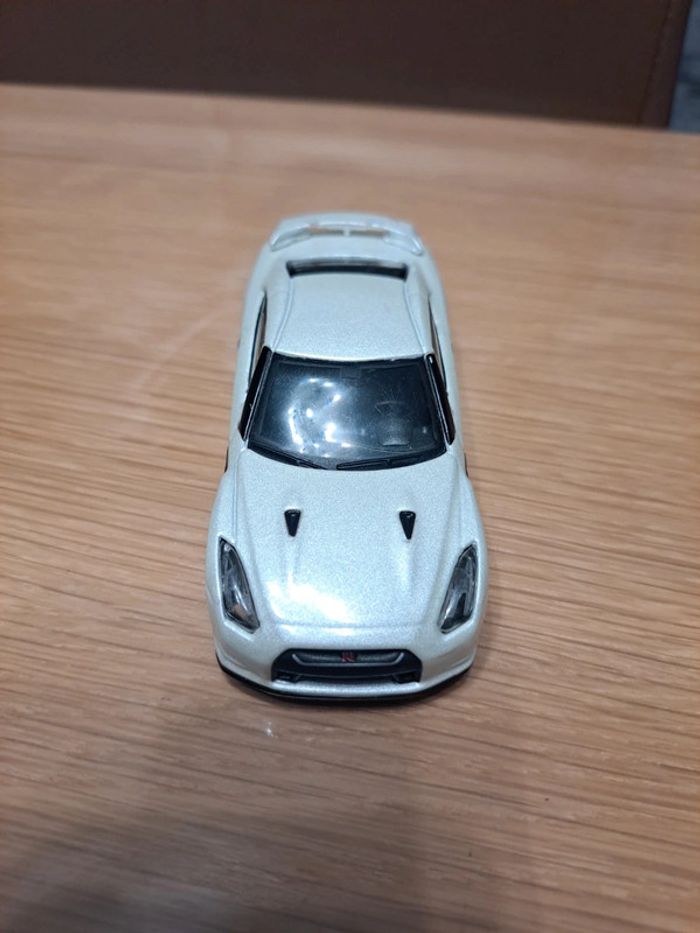 Nissan GTR 2009 - photo numéro 2
