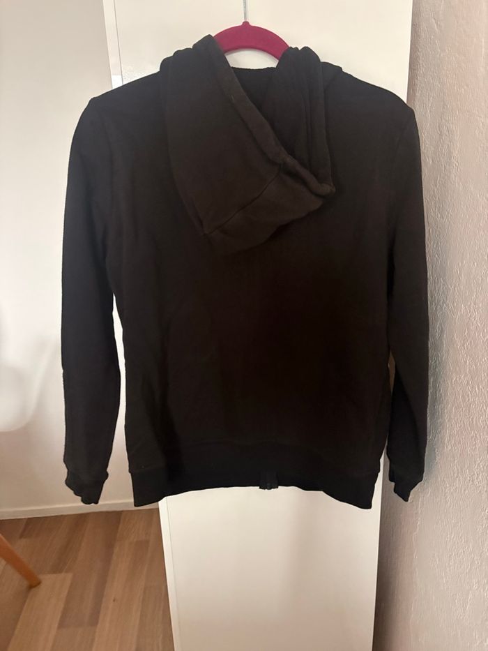 sweat - photo numéro 2