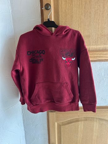 Sweat à capuche Chicago Bulls - taille 8/9 ans