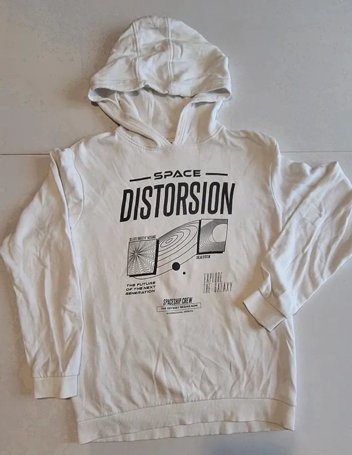 Lots un sweat blanc à capuche et un jogging - photo numéro 4