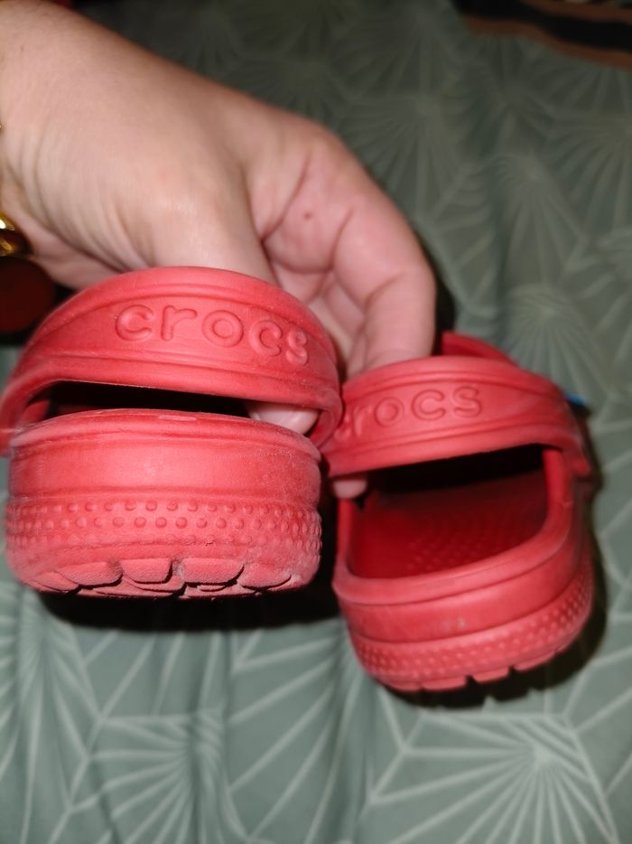 Crocs enfant fille ou garçon - photo numéro 3