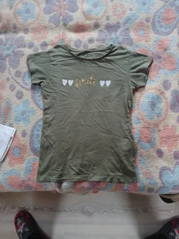 Tee shirt