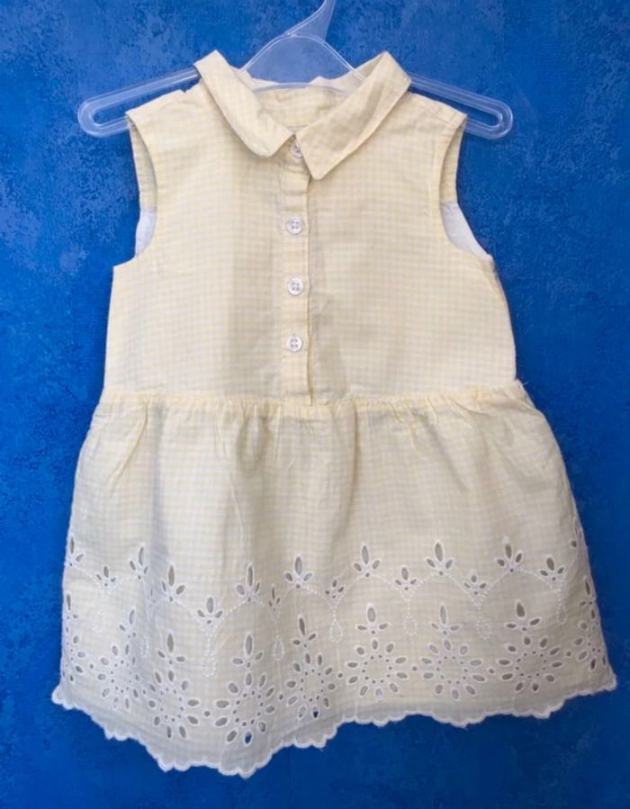 Robe vichy - taille 12/18 mois