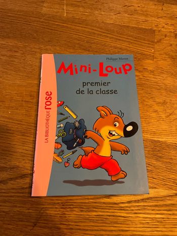 Livre La bibliothèque Rose Mini Loup premier de la classe