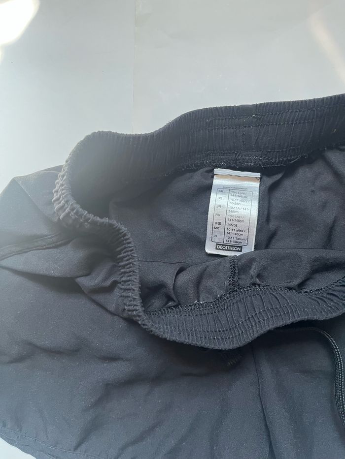 short de sport noir domyos 10-11 ans - photo numéro 3