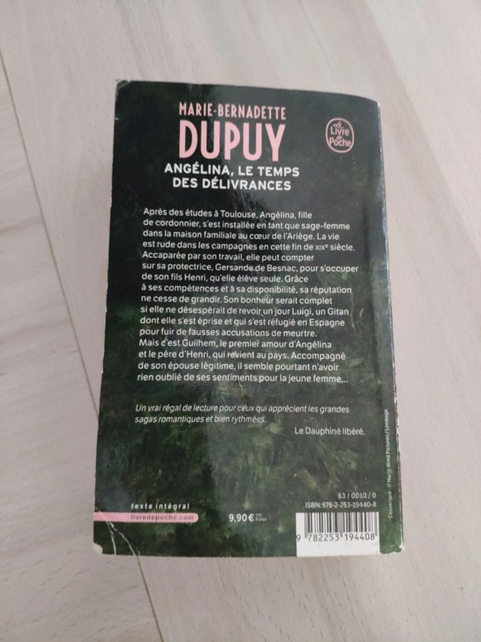 Livre poche Angélina le temps des délivrances Dupuy - photo numéro 6