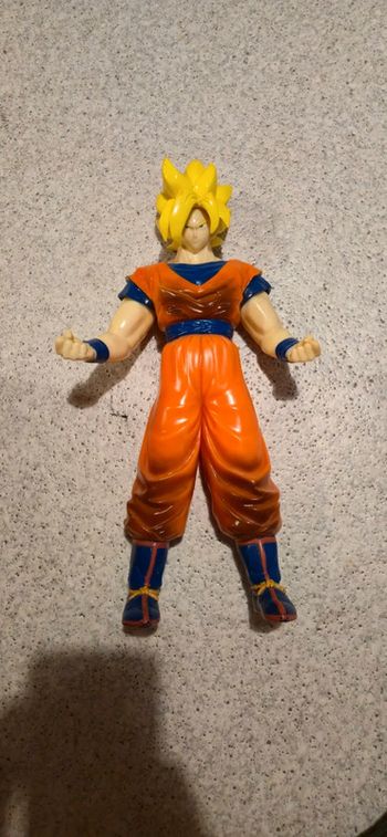 Figurine Son goku super sayan 1989