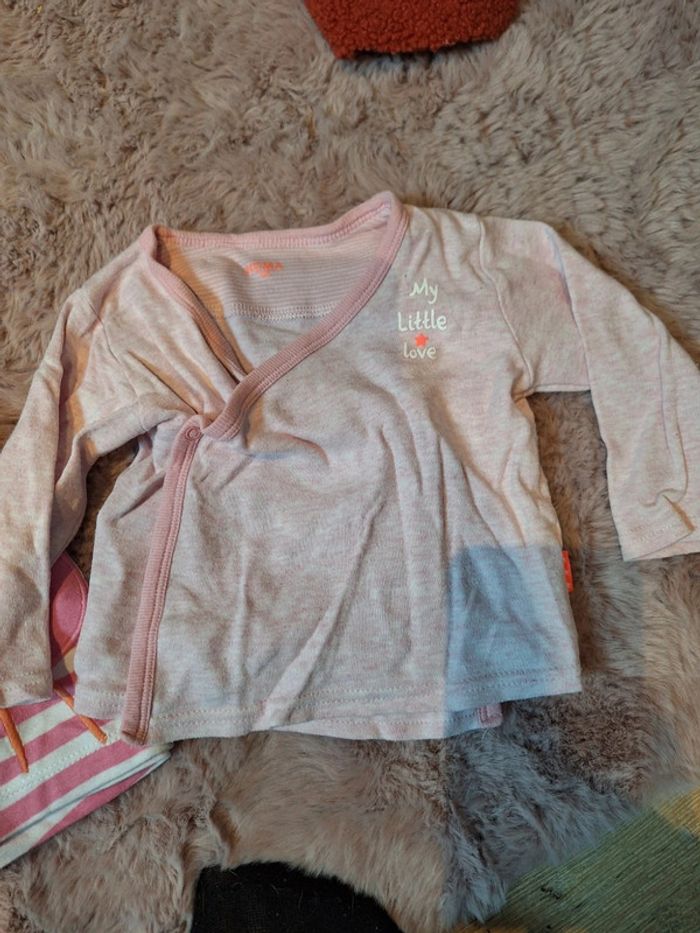 Lot vetement bébé fille 6 mois - photo numéro 6