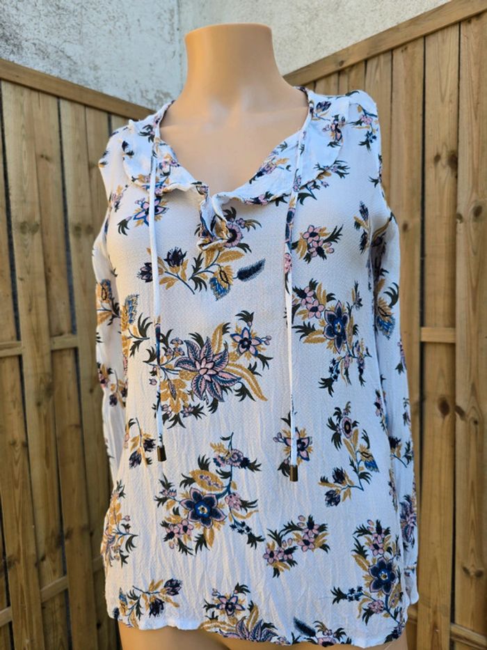 Blouse fleurie 🍒Promod🍒très bon état taille 34/36 - photo numéro 2