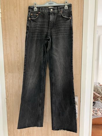 Jean noir délavé-Jambes larges-Bas effiloché-ZARA