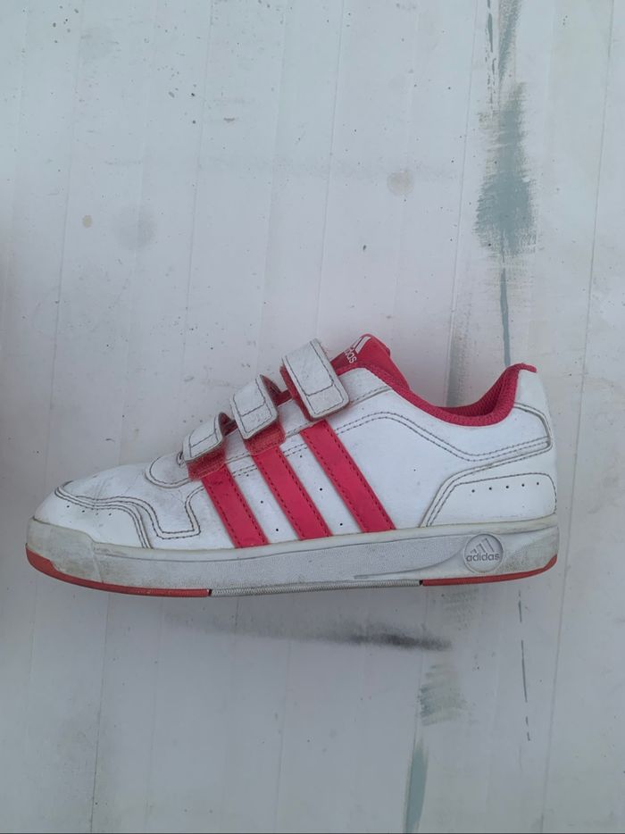 Paire de chaussures - photo numéro 3