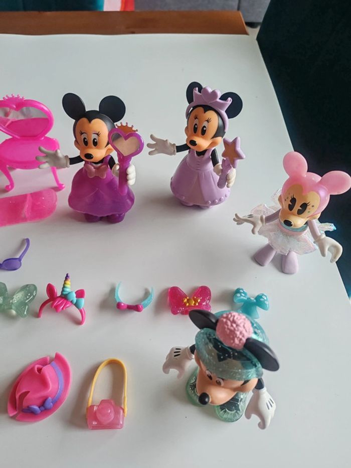 Figurines Minnie et ses accessoires