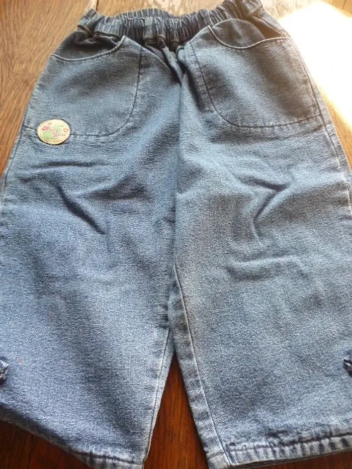 Pantalon en jean fille taille 3 ans - photo numéro 2