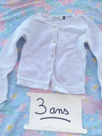 Très beau gilet blanc jean Bourget