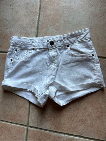Short court blanc Bershka Taille 40