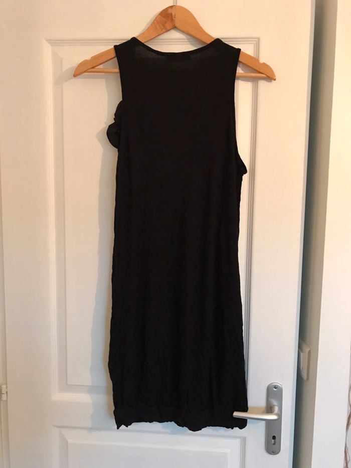 Robe noire fluide - photo numéro 2