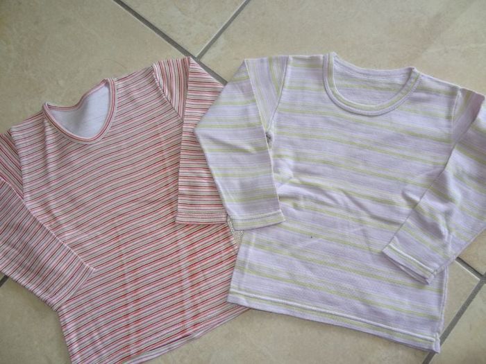 lot de 2 maillots de corps T 2ans