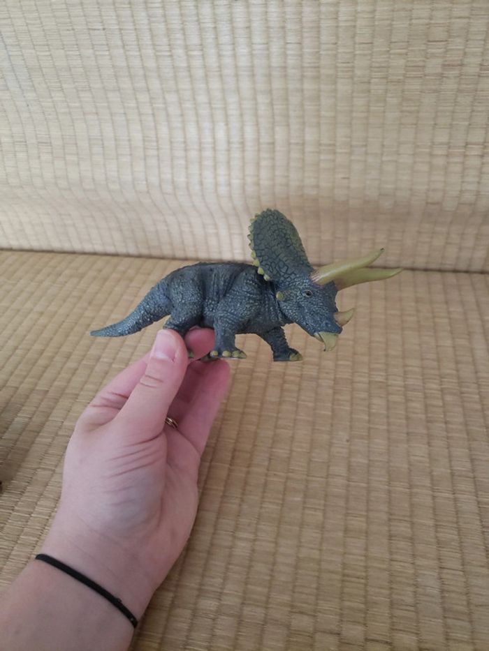 Lot de 2 dinosaures - photo numéro 7