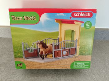 Schleich 42609 box cheval neuf non ouvert