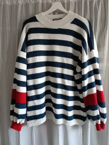 Pull rayé