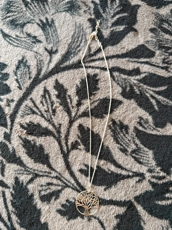 Chaîne avec pendentif arbre en argent 925