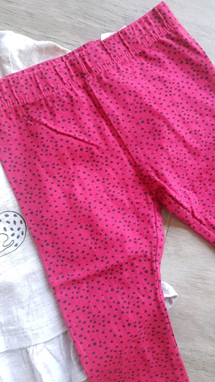 Ensemble 9 mois t-shirt + legging Kiabi - photo numéro 4