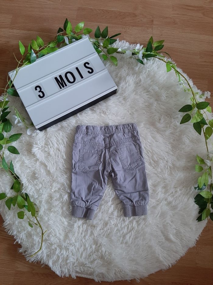 Pantalon gris - photo numéro 2