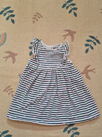 Robe marine fleurie 18 mois