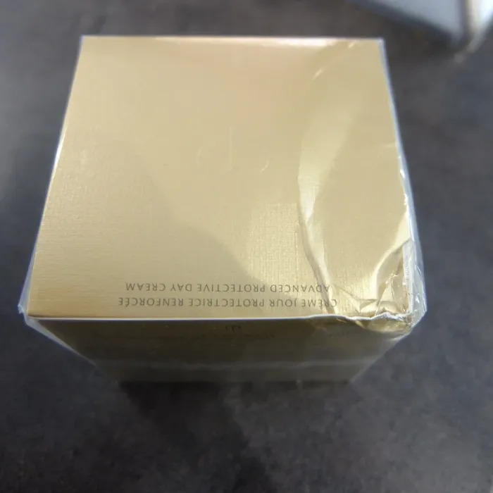 Crème jour protectrice renforcée - photo numéro 3