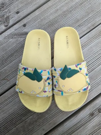 Chaussures de plage 🍋