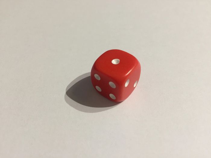 Dé rouge pièce détachée jeu de société Risk la conquête du monde Parker #A54 - photo numéro 2