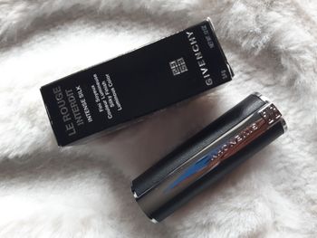 Le Rouge Interdit Intense Slik