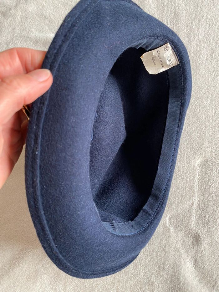 Chapeau femme en laine bleu marine - photo numéro 14