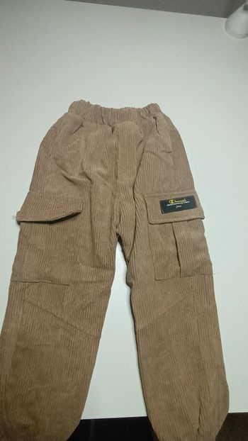 Pantalon garçon beige en velours molletonné 5 ans