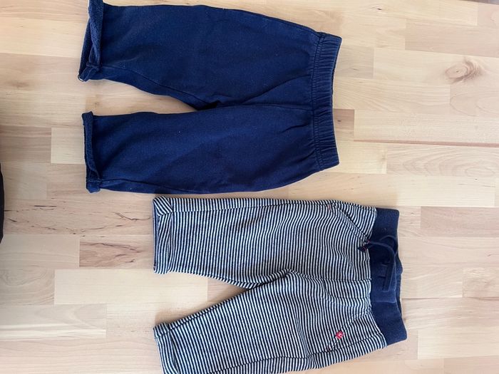 12 mois 2 joggings