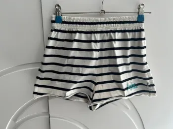Short taille 10 ans