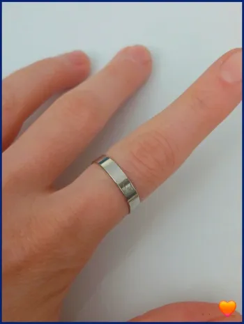 Bague argentée tendance en acier inoxydable