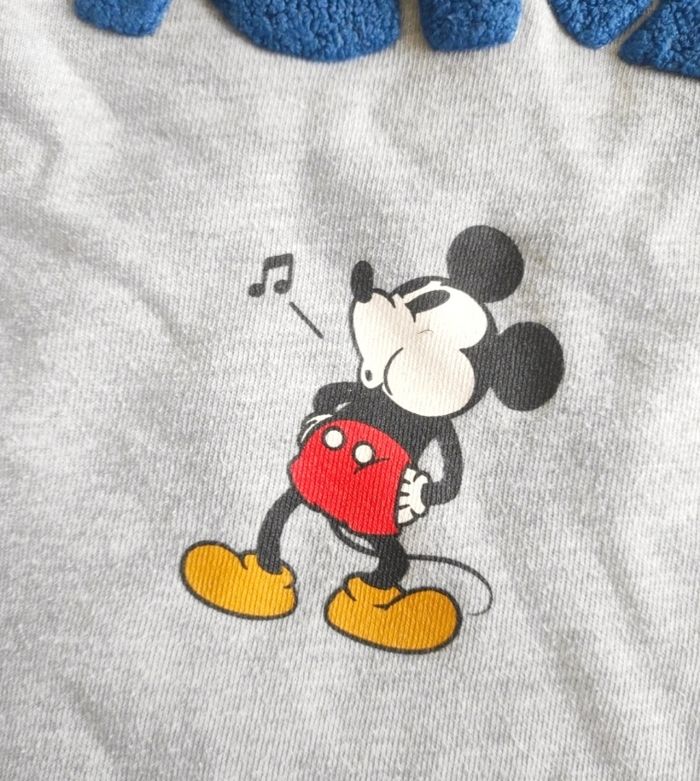 Pull Mickey taille 5 ans - photo numéro 2