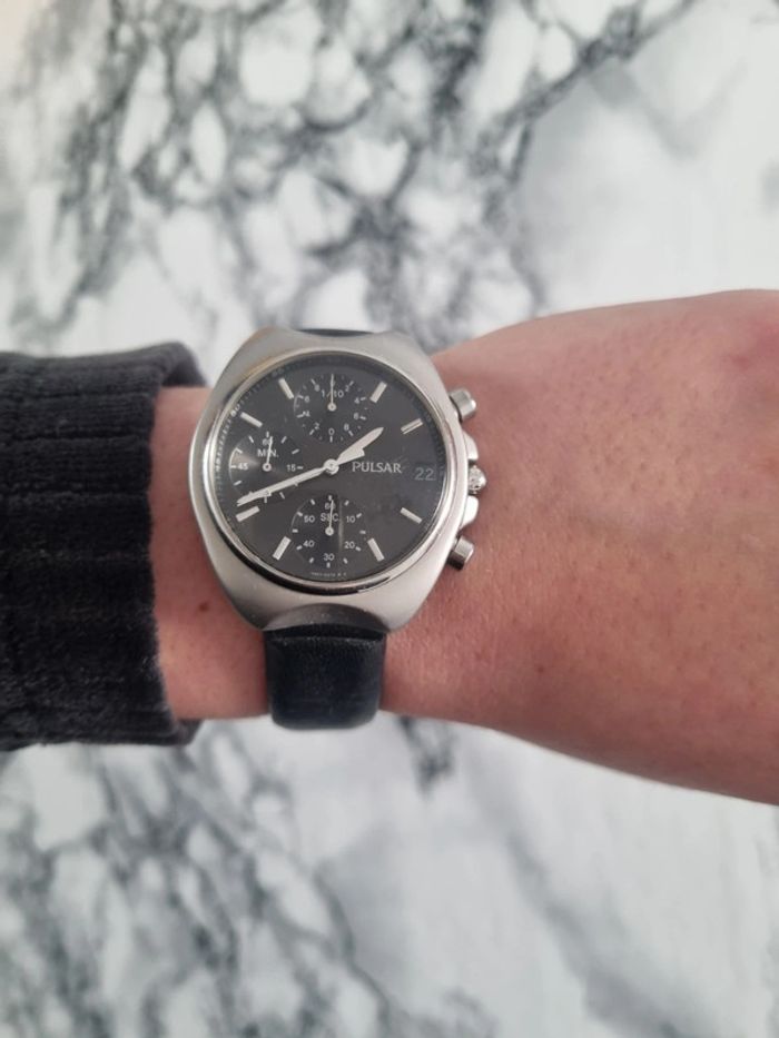 Montre en cuir et metal argenté Pulsar - photo numéro 17