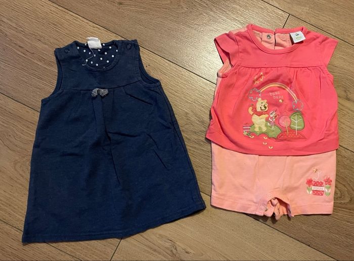 Lot vêtements bébé 1 mois 29 pièces - photo numéro 3