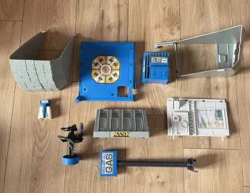 Mask boulder hill kenner