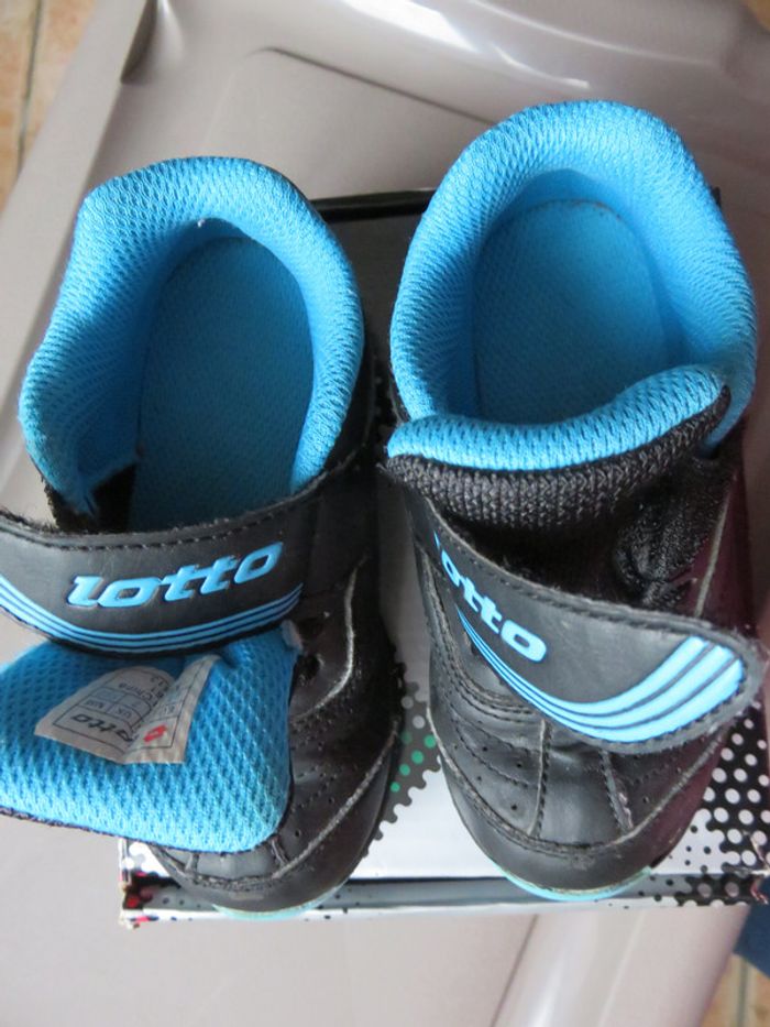 baskets 'LOTTO' pointure 24 - photo numéro 3
