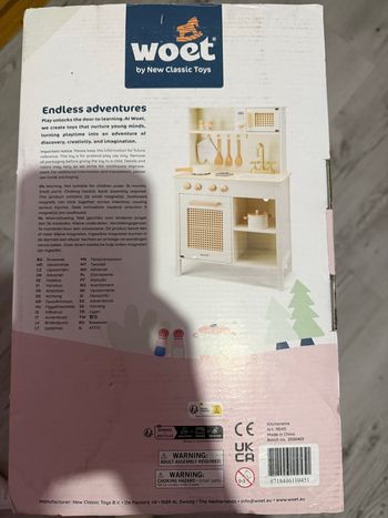 WOET-Kitchenette en bois  Cuisine en bois et rotin - rose