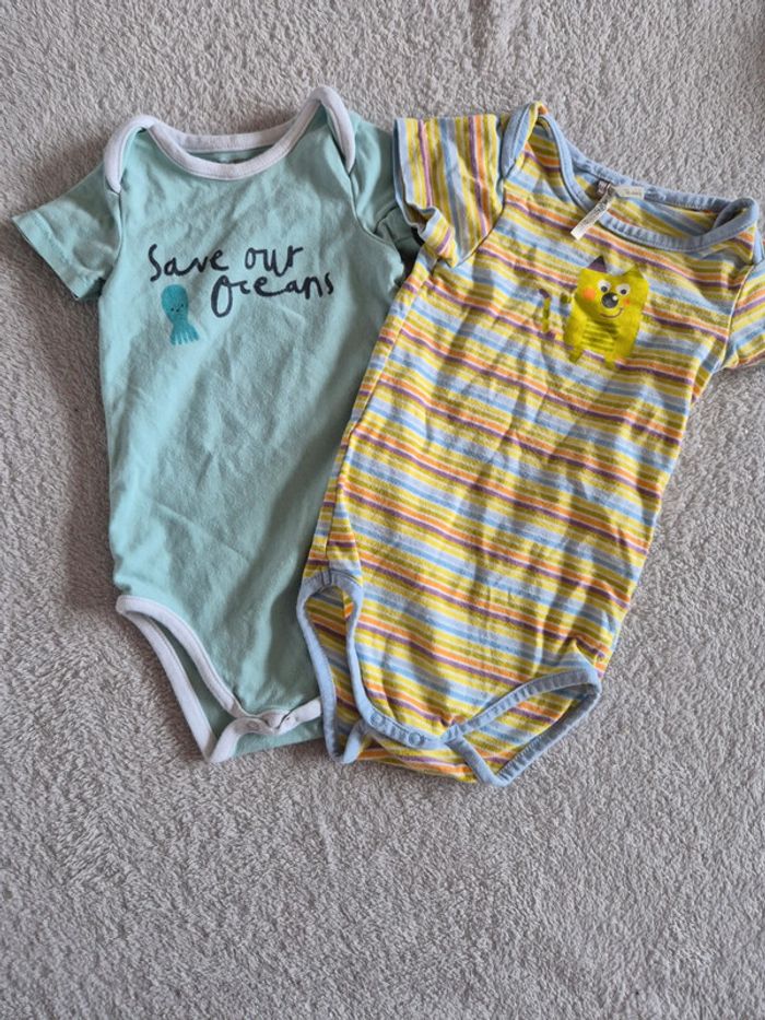 Lot de 2 bodies 12 mois