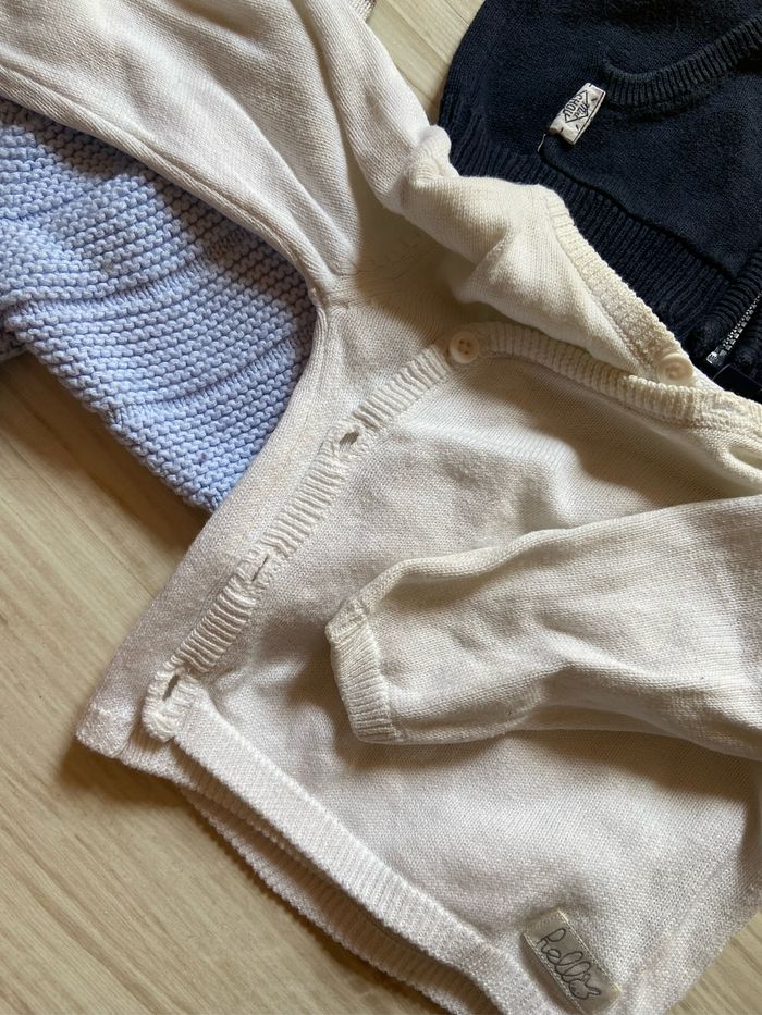 Gilets 3 mois - photo numéro 4