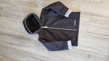 Veste coupe vent, léger enfant, Taille 3 ans.